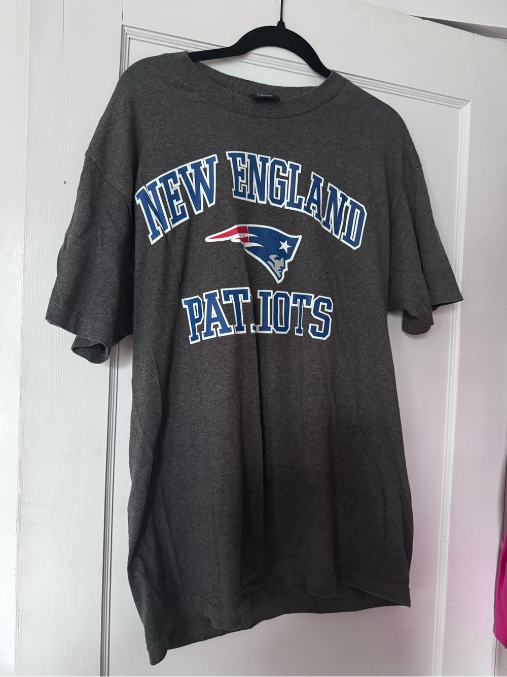 Vintage NFL New England Patriots Gray Short Sleeve Graphic Tee